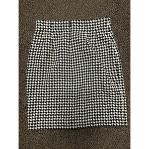 Vintage A LINE Anne Klein Black and White Pattern Skirt Size 6